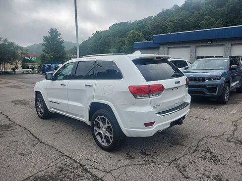 Used 2019 Jeep Grand Cherokee Overland AWD/4WD image 5