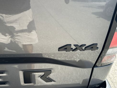 New 2026 Nissan Frontier SV image 10