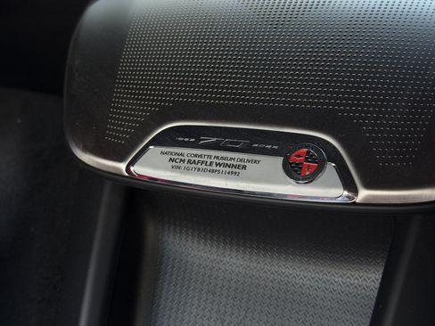 Used 2023 Chevrolet Corvette Stingray Preferred Conv w/ Z51 Performance Package RWD image 34