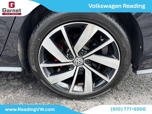 Used 2019 Volkswagen Jetta GLI FWD image 9
