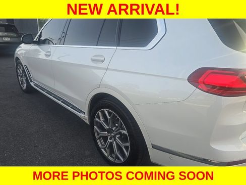 Used 2019 BMW X7 xDrive40i w/ Premium Package AWD/4WD image 8