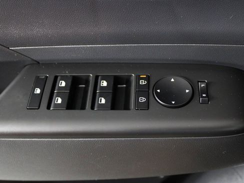 Certified 2025 Hyundai Kona SEL image 22