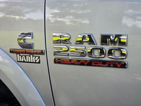 Used 2016 RAM 2500 Outdoorsman image 12