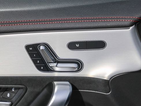 New 2025 Mercedes-Benz CLA 250 4MATIC image 26