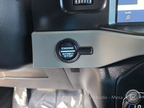 Used 2023 Ford Bronco Badlands image 20