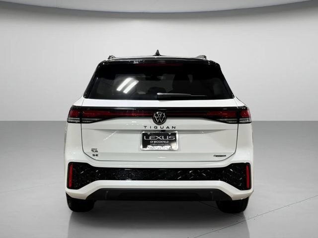 Used 2026 Volkswagen Tiguan SE R-Line AWD/4WD image 5