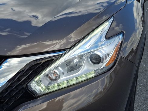 Used 2017 Nissan Murano SV w/ Premium Package AWD/4WD image 10