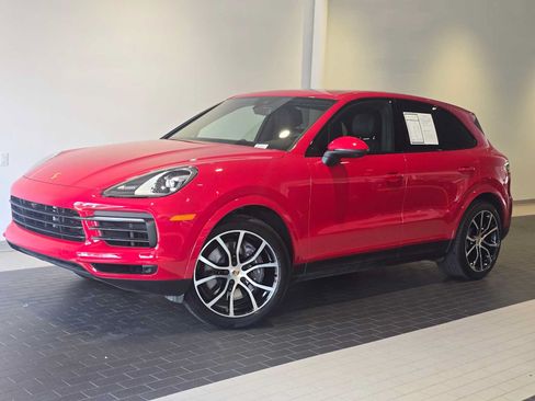 Used 2023 Porsche Cayenne AWD/4WD image 1