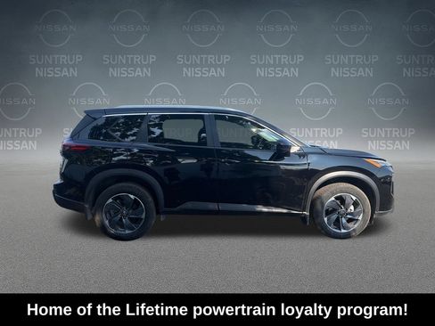 Used 2024 Nissan Rogue SV w/ SV Premium Package FWD image 7