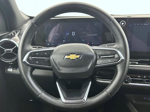 Used 2025 Chevrolet Equinox LT AWD/4WD image 11