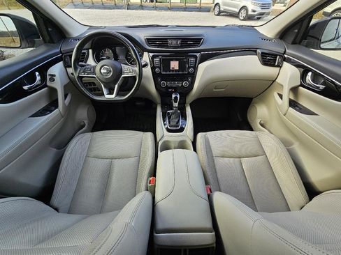 Used 2019 Nissan Rogue Sport SL w/ Premium Package image 34