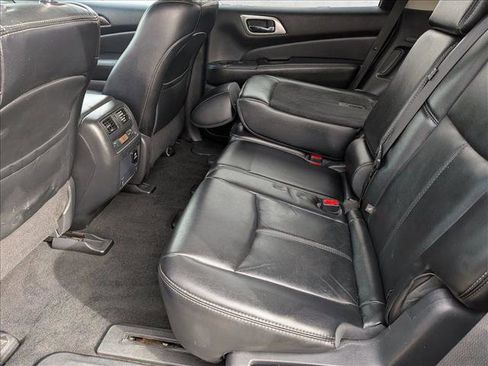 Used 2015 Nissan Pathfinder SL w/ SL Tech Package image 17