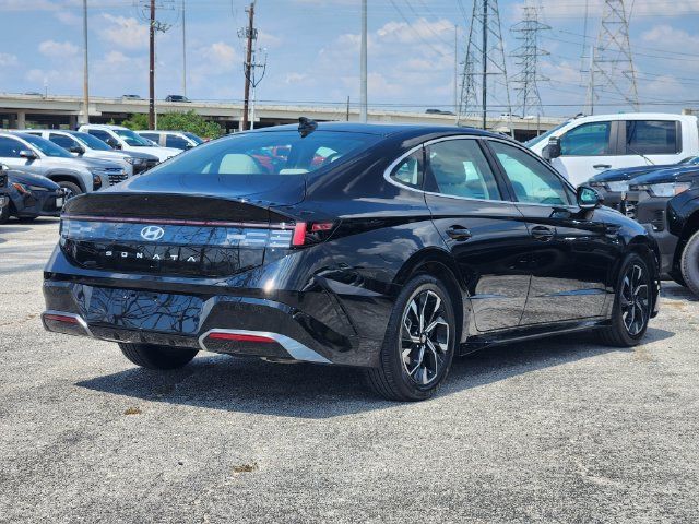 Used 2025 Hyundai Sonata SEL FWD image 7