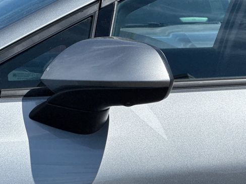 Used 2026 Chevrolet Equinox EV LT w/ Comfort Package image 48