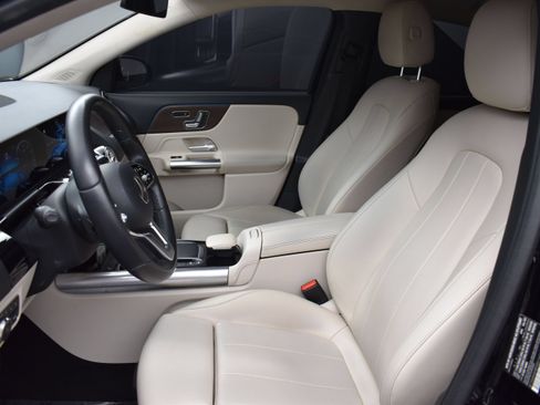 Used 2021 Mercedes-Benz GLA 250 4MATIC image 14