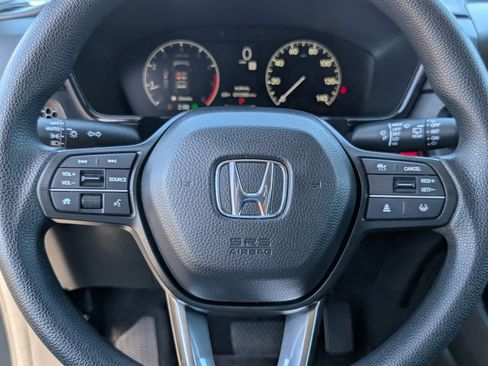 Used 2025 Honda CR-V LX image 18