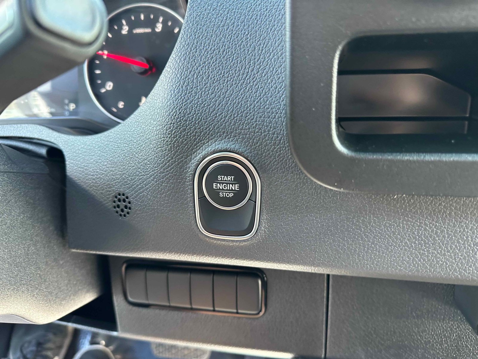 New 2026 Mercedes-Benz Sprinter 2500 image 21