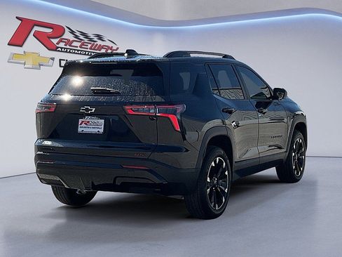 New 2026 Chevrolet Equinox RS w/ Convenience Package III FWD image 5