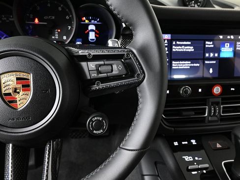 New 2026 Porsche Macan GTS image 12