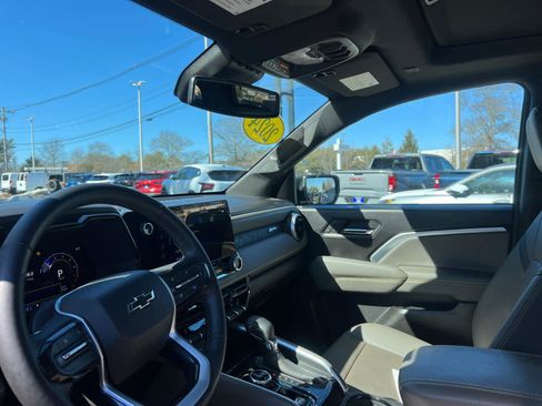 Certified 2024 Chevrolet Colorado ZR2 w/ ZR2 Convenience Package III image 14