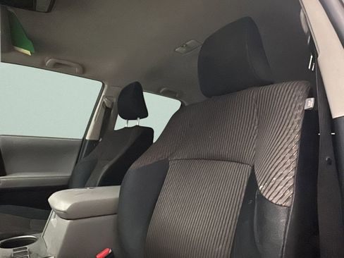 Used 2012 Toyota 4Runner SR5 AWD/4WD image 11