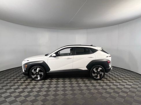 Used 2024 Hyundai Kona Limited image 11