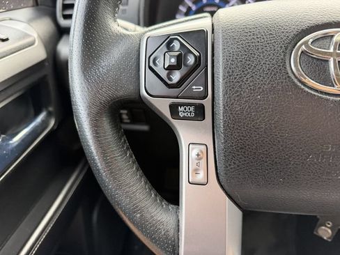 Used 2016 Toyota 4Runner SR5 Premium RWD image 16