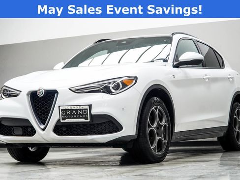 Used 2023 Alfa Romeo Stelvio Ti AWD/4WD image 8