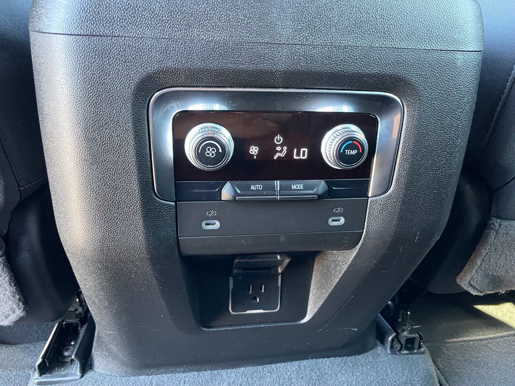 Used 2024 GMC Yukon SLE AWD/4WD image 46