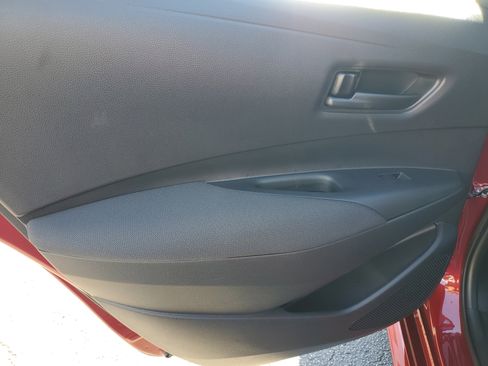 Used 2025 Toyota Corolla LE image 13