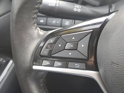 Used 2022 Nissan Altima 2.5 SV w/ SV Premium Package image 16