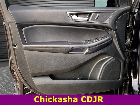 Used 2023 Ford Edge SE w/ Black Appearance Package image 19