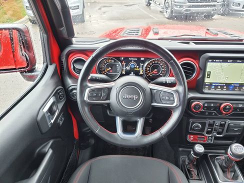 Used 2023 Jeep Gladiator Rubicon w/ Cold Weather Group AWD/4WD image 14