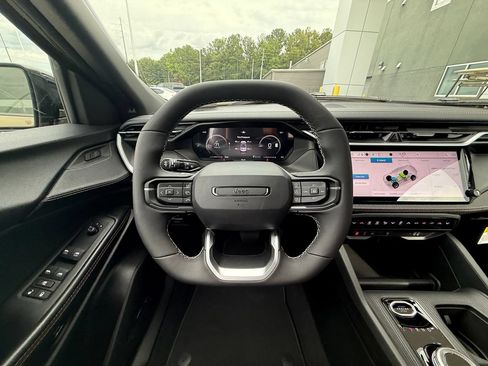 New 2026 Jeep Cherokee Overland AWD/4WD image 15