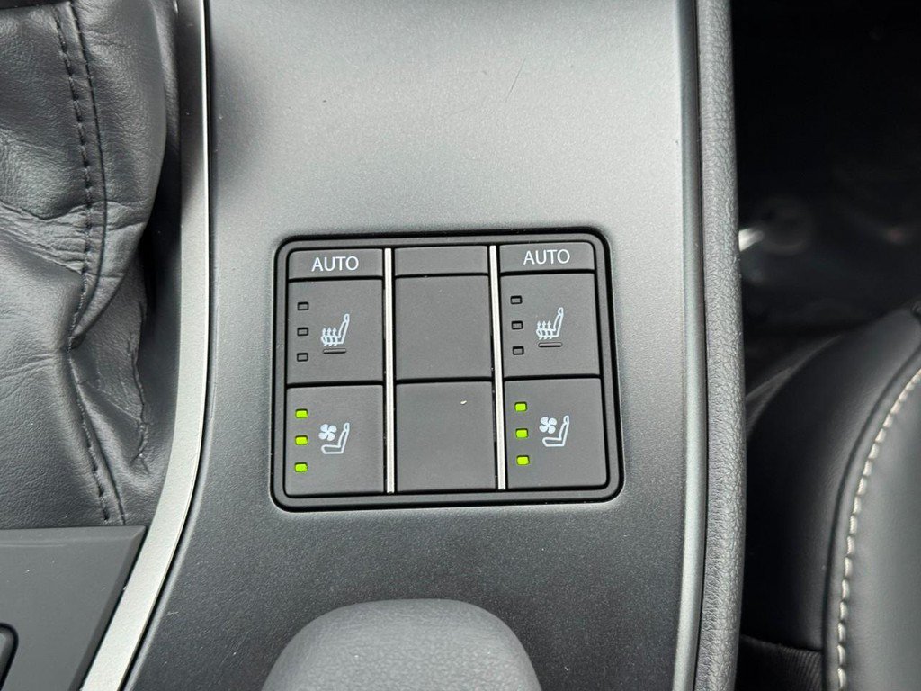 Used 2024 Lexus UX 250h F Sport FWD image 28