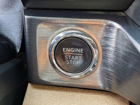 Used 2024 Ford F350 Lariat w/ Lariat Ultimate Package AWD/4WD image 21