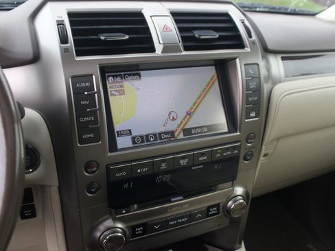 Used 2016 Lexus GX 460 Base image 22