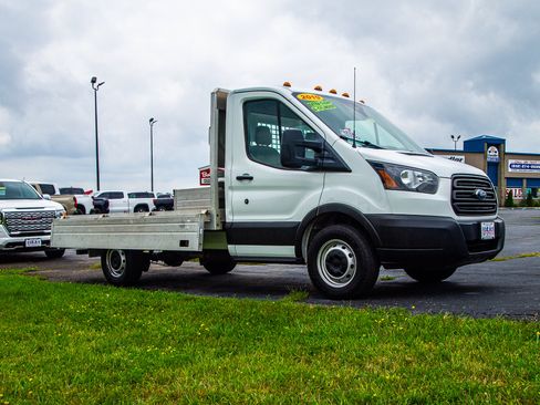 Used 2019 Ford Transit 250 138 RWD image 9
