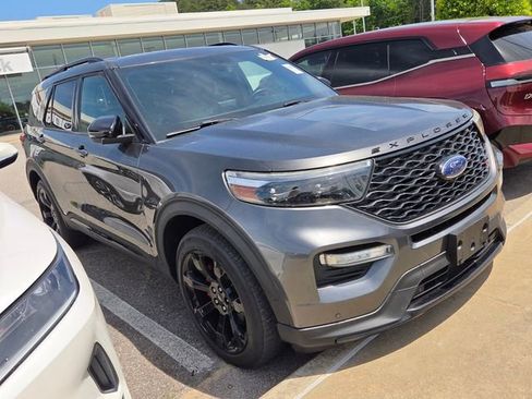 Used 2020 Ford Explorer ST w/ ST Street Pack AWD/4WD image 3