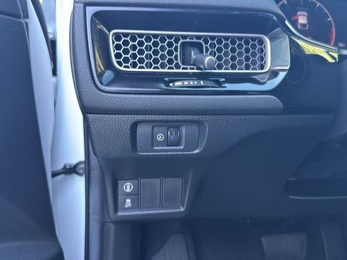 Used 2024 Honda Civic EX-L image 30