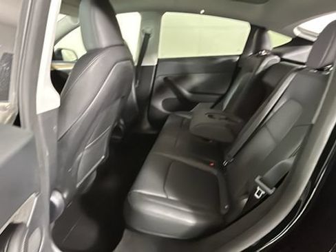 Used 2024 Tesla Model Y Long Range AWD/4WD image 25