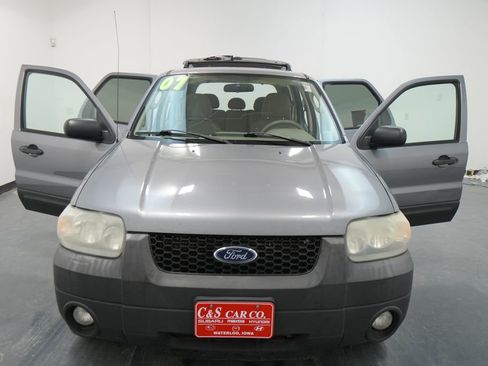 Used 2007 Ford Escape XLT image 25