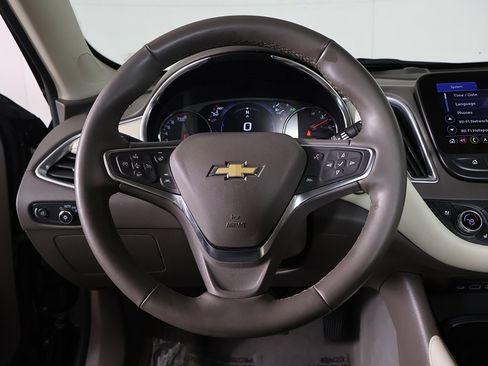 Used 2024 Chevrolet Malibu LT image 39