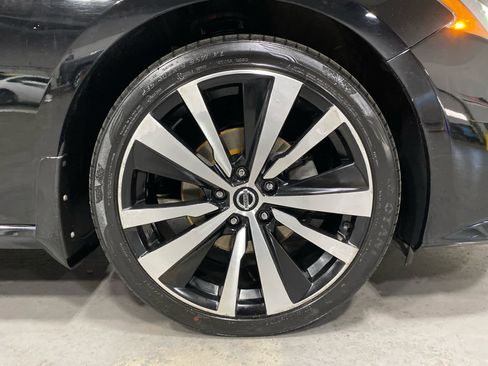 Used 2020 Nissan Altima 2.5 SR w/ Premium Package image 31