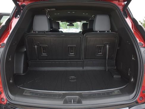 Used 2024 Buick Enclave Essence w/ Sport Touring Edition image 19