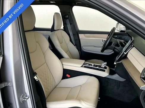 Certified 2026 Volvo XC90 B5 Plus w/ Protection Package Premier AWD/4WD image 8