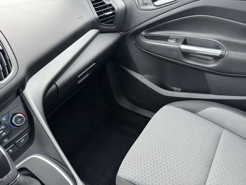 Used 2017 Ford C-MAX Energi SE w/ Equipment Group 401A image 22