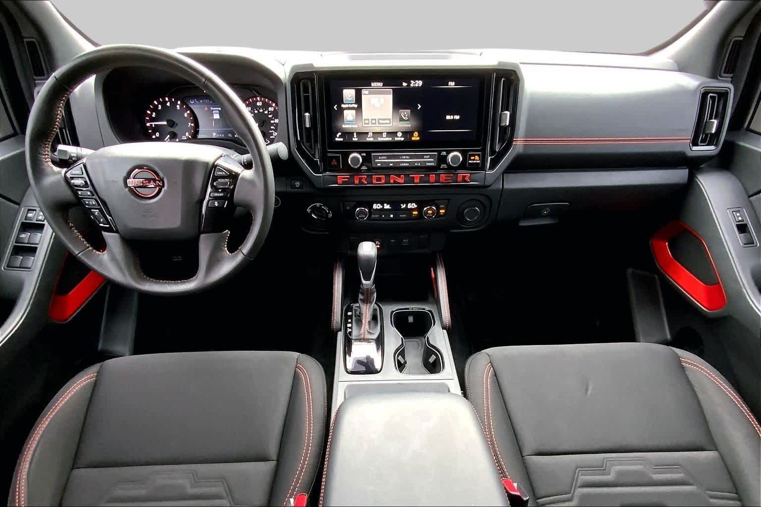 Used 2025 Nissan Frontier PRO-4X AWD/4WD image 13