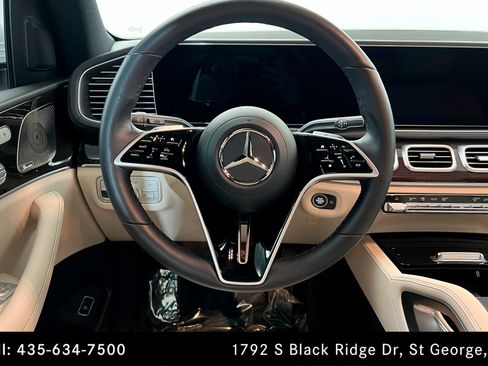 Certified 2025 Mercedes-Benz GLS 450 4MATIC image 12