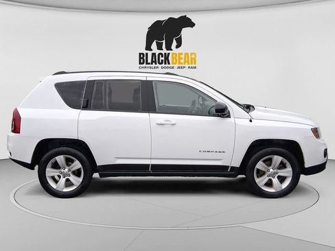Used 2015 Jeep Compass Sport w/ Power Value Group AWD/4WD image 2